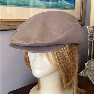 Grey color Young An brand newsboy style hat size XL